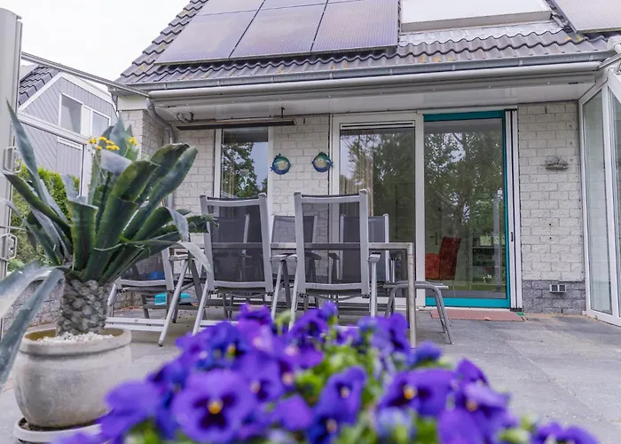 Holiday home Bohemien 23 *